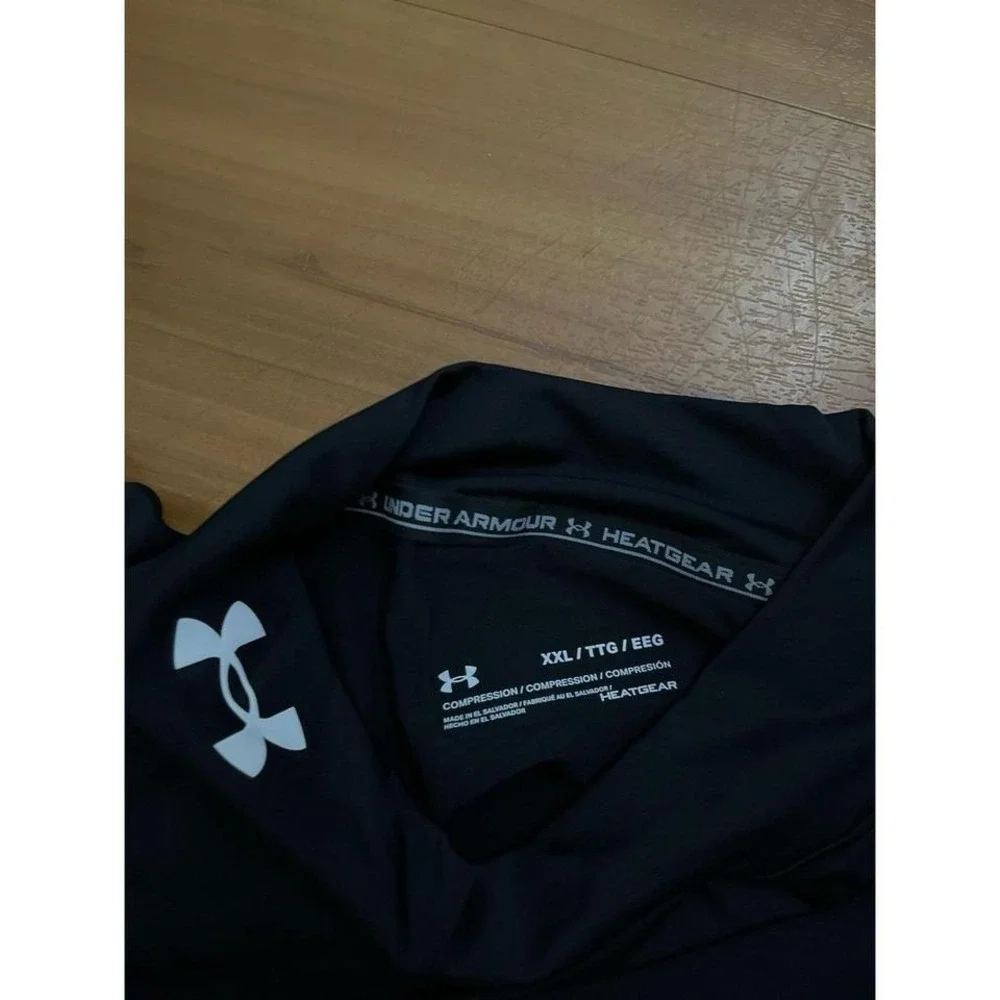 Mens NWOT Under Armour Compression Fitted Running Workout Mock Neck Shirt‎
